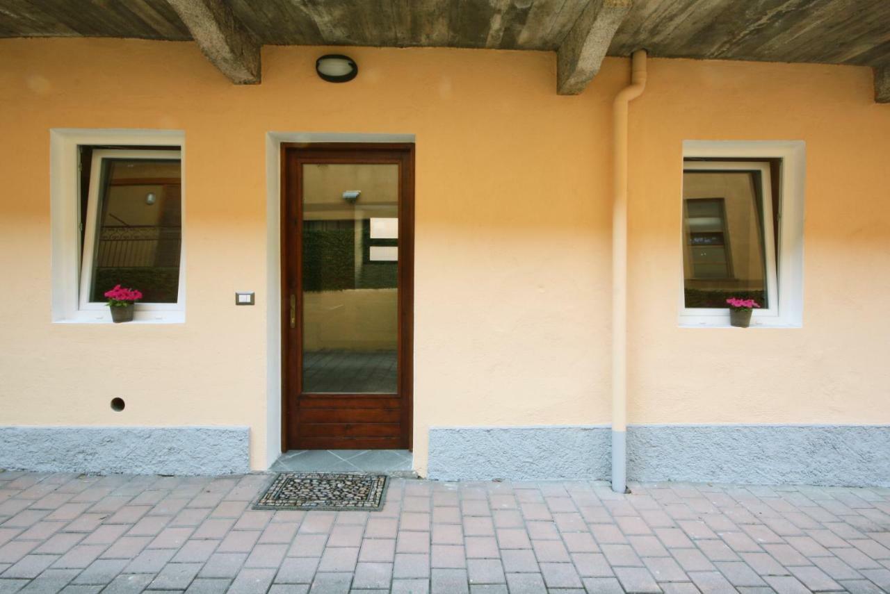 Hotel L'Uovo Di Colombo Omegna Exterior foto